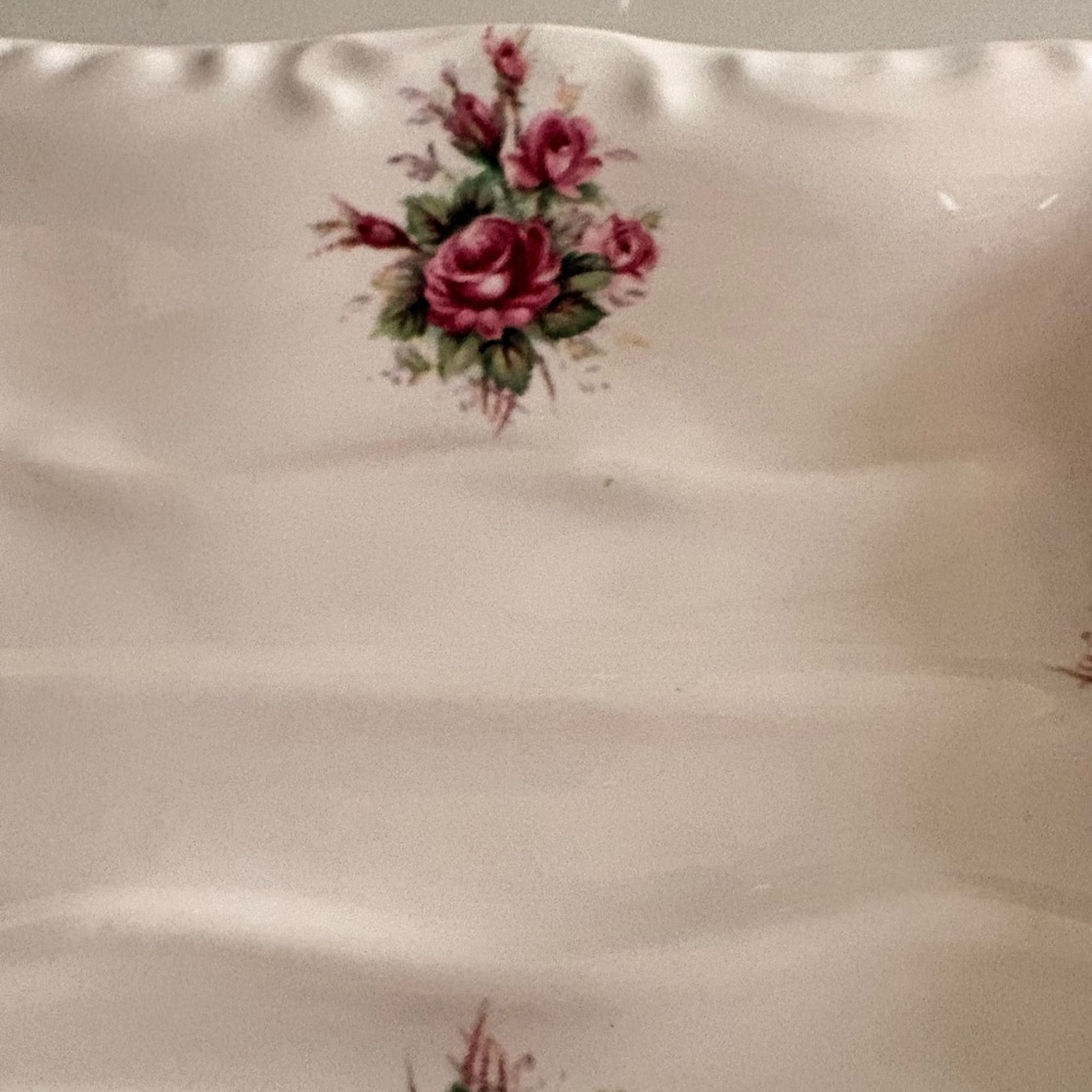 Athena White with Roses soap dish - Picture 3 of 6